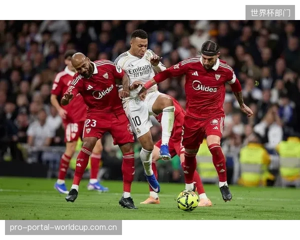 姆巴佩用标志性内切射门终结悬念，皇马在赛季末战展现强大进攻火力。